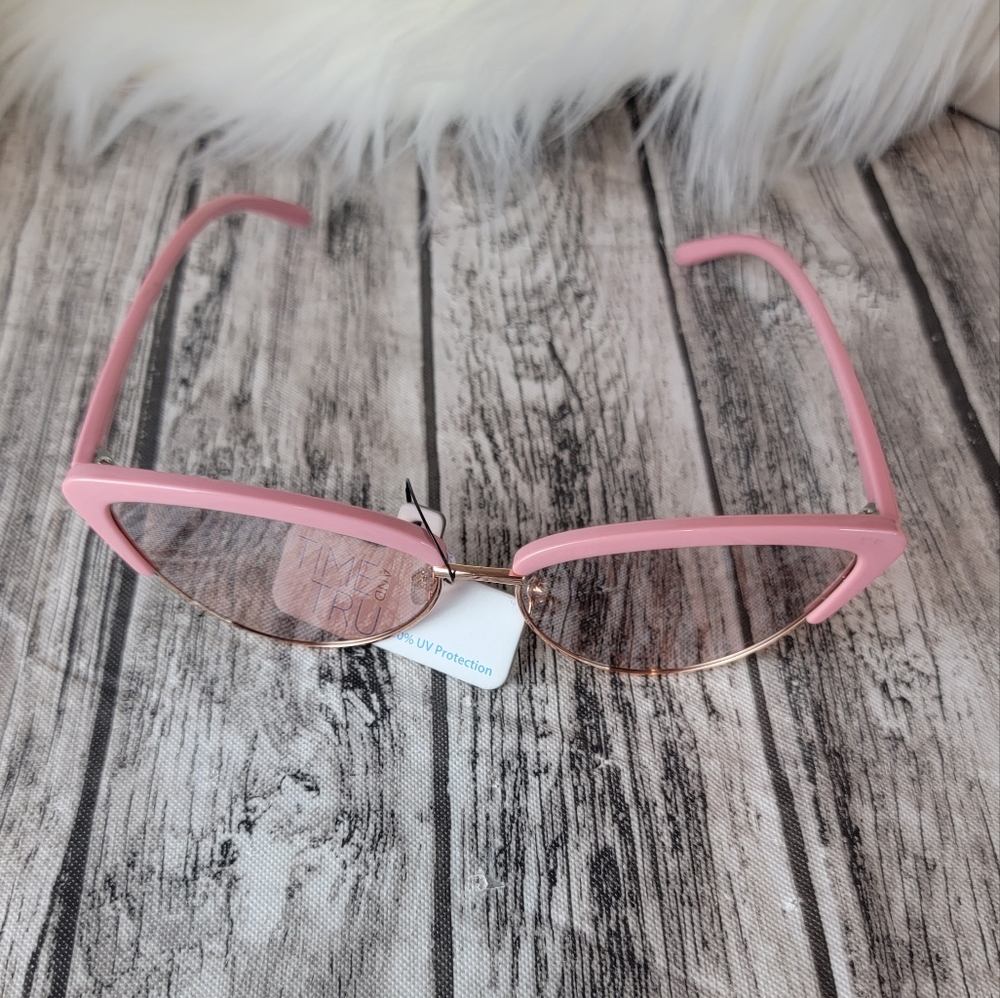 PINK Cateye Sunglasses - Picture 6 of 6